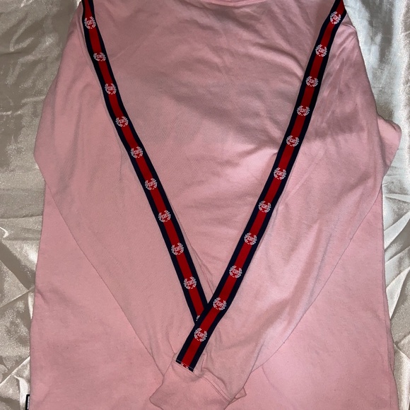 PINK Victoria’s Secret Long Sleeve - Picture 2 of 3